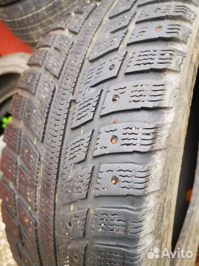 Kumho I'Zen KW22 215/55 R17 98
