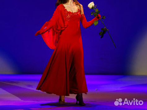 2 платья La и St для бальных танцев