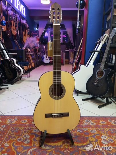 Классическая гитара Cort AC100