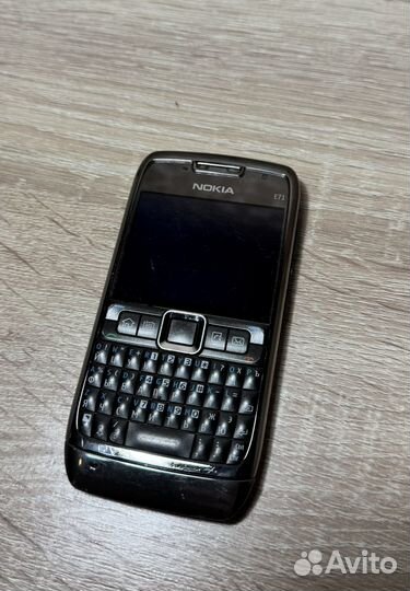 Nokia E71