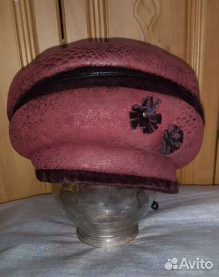 Берет женский