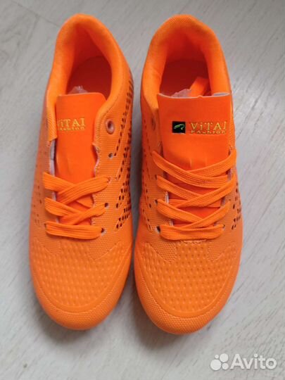 Футбольные бутсы