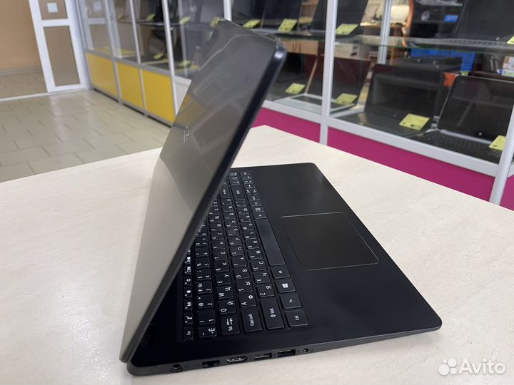 Мощный ноутбук Acer/Ryzen/Vega 3/8GB/SSD