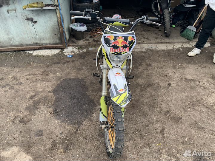 Kayo yx150em rolling moto