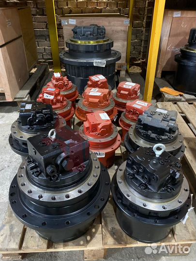 Редуктор хода Hyundai R210LC-7 39Q6-42100