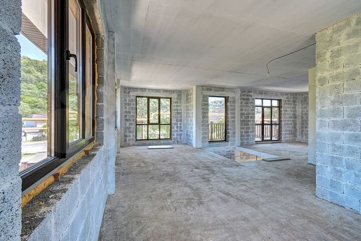 Коттедж 193 м² на участке 4,1 сот.