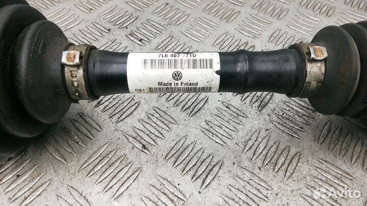 Полуось передняя левая (приводной вал, шрус)