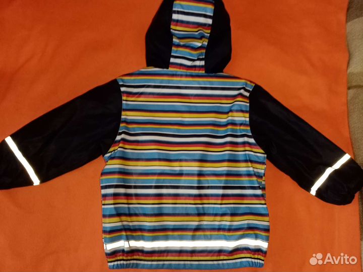 Ветровка, не промокаемая. 3-5лет