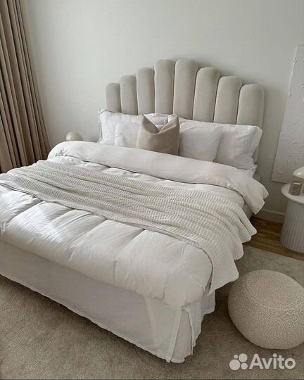 Кровать двуспальная