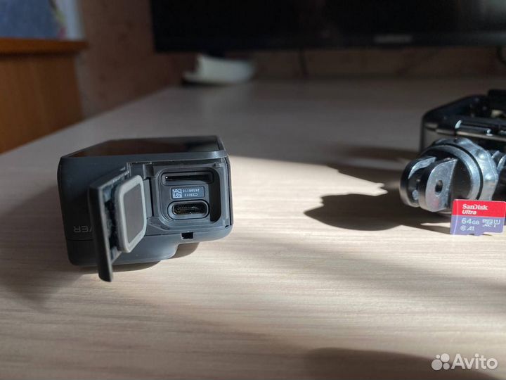 Go pro hero 7 silver (SD 64 gb)
