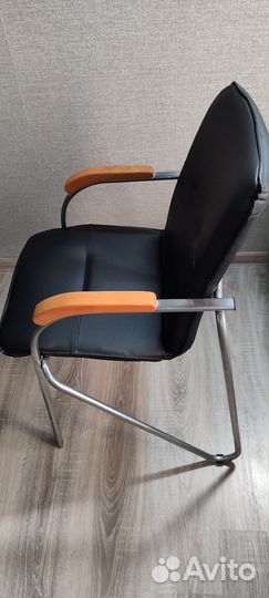 Офисный стул