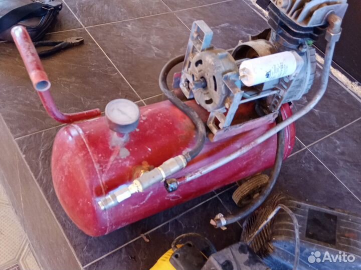 Воздушный компрессор