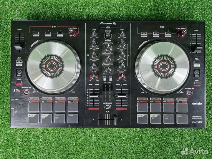 DJ-контроллер Pioneer DJ DDJ-SB2