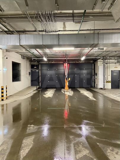 Машиноместо, 14 м²