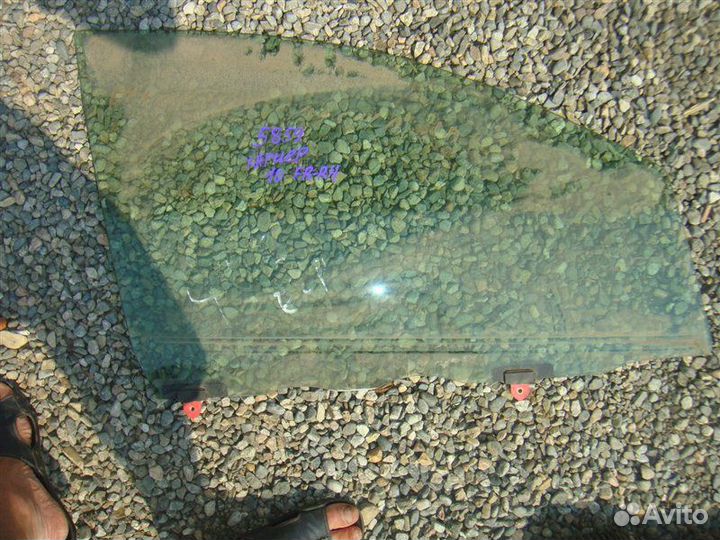 Стекло переднее правое Toyota Ipsum ACM2# 2002