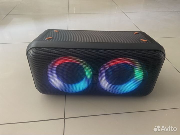 Музыкальная колонка с блютузом