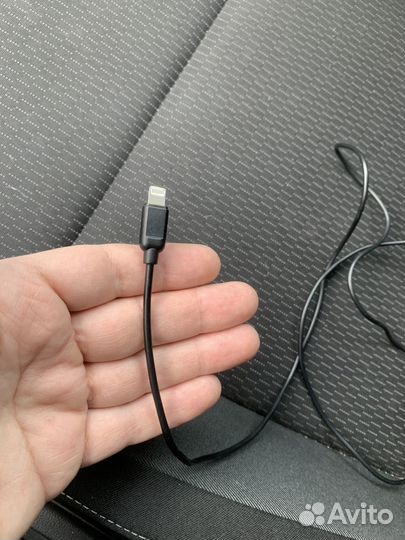 Автомобильное зарядное устройство для iPhone