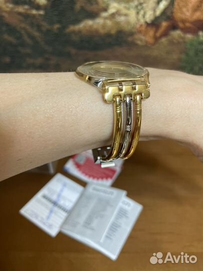 Часы Swatch женские