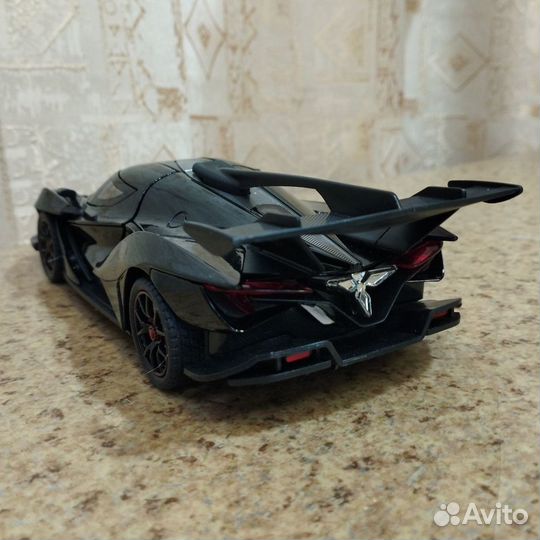 Apollo Intensa Emozione в масштабе 1:24 чёрный