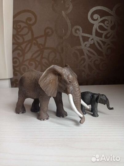 Фигурки слонов Schleich