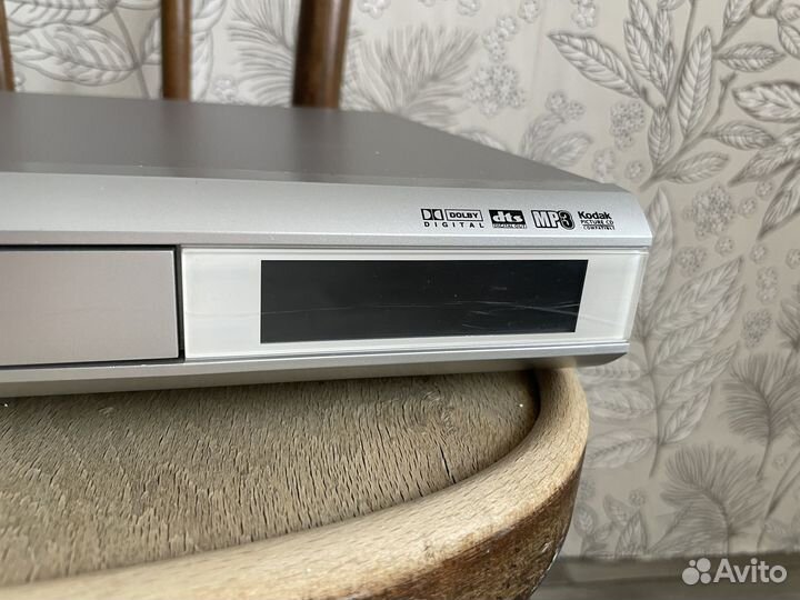 DVD плеер shivaki