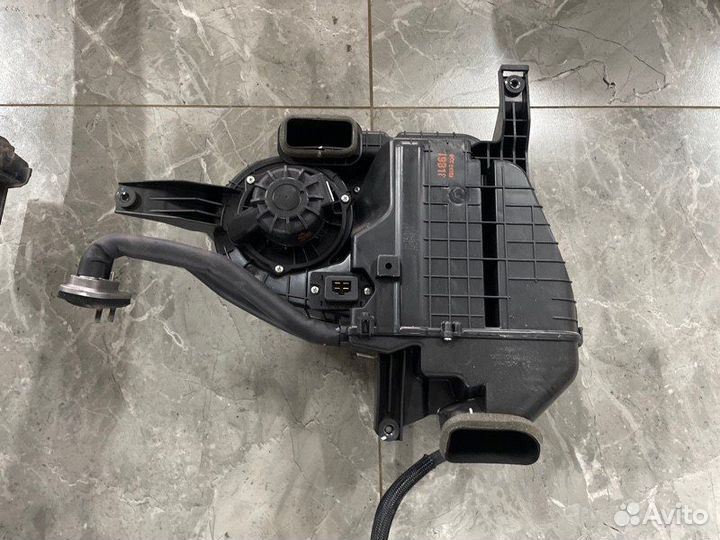 Корпус отопителя задний Kia Sorento Prime UM 2.0