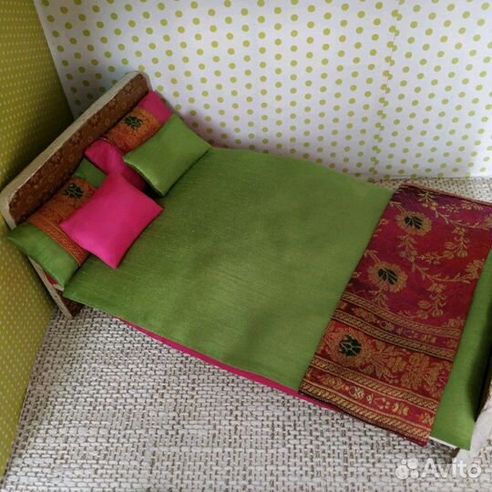 Комплект постельного белья с шелком для куклы