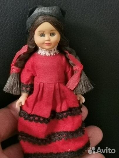 Национальные куклы Швейцарии костюм сувенирная