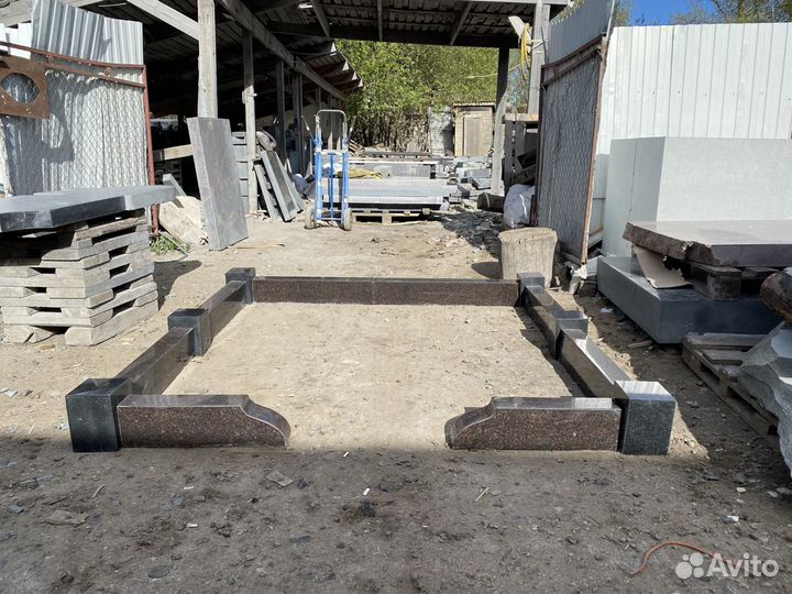 Гранитный поребрик