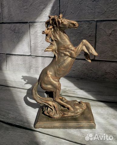 Конь Давида скульптура