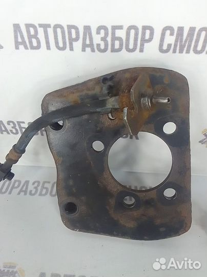 Щит опорный задний Opel Astra H