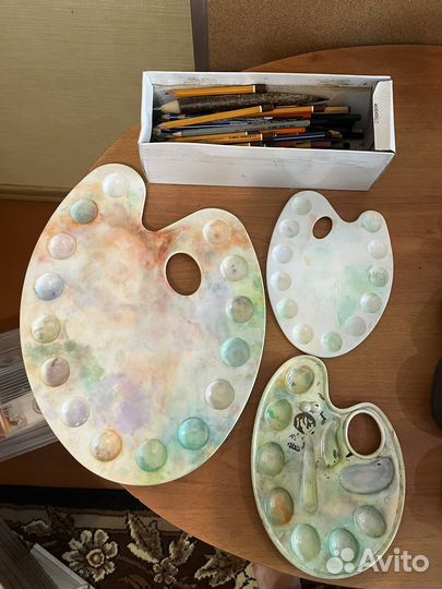 Профессиональные художественные принадлежности