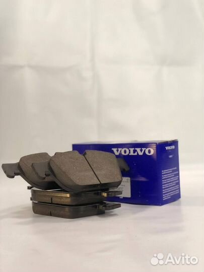 Колодки тормозные передние 18