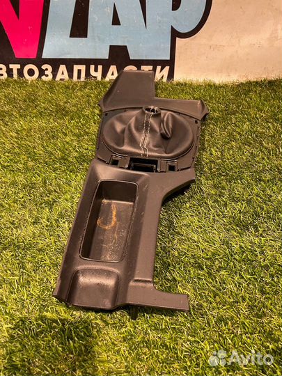 Декоративная накладка центральной консоли Fiat 124