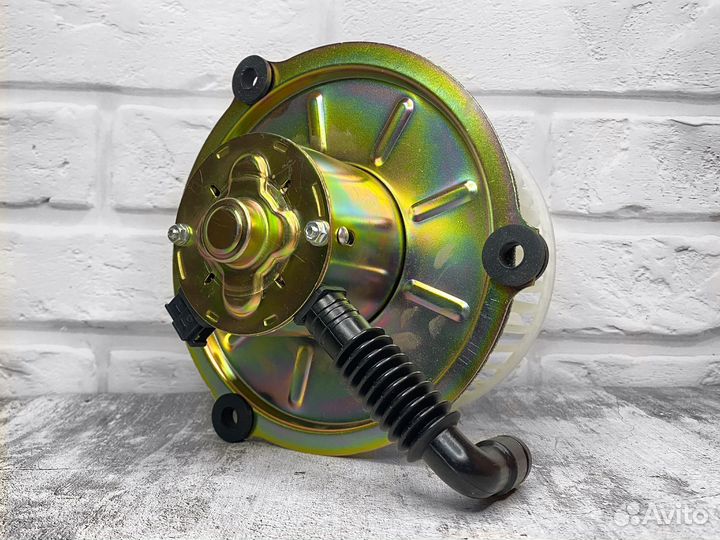 Мотор отопителя ZX210W и ZX170W Хитачи