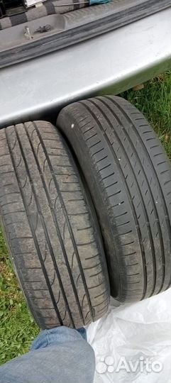 Bridgestone Dueler H/P 215/65 R16 98H