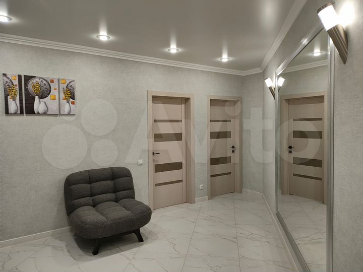 2-к. квартира, 102 м², 2/10 эт.