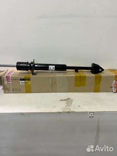 Амортизатор задний левый Genesis G80