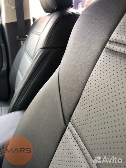 Авточехлы на Mitsubishi Outlander серые