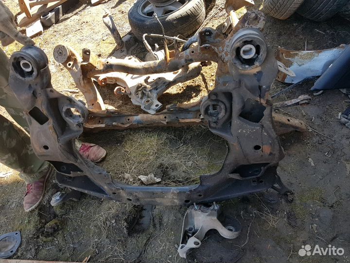 Подрамник Ауди А6