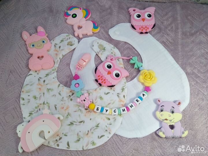 Именной держатель для соски и грызунка