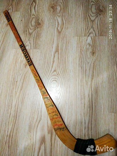 Вещи знаменитостей,автографы