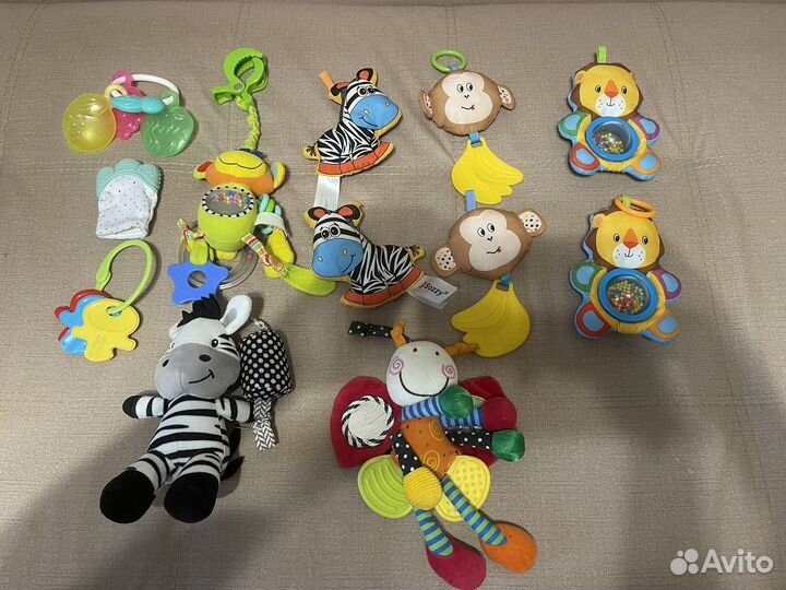 Развивающие игрушки, погремушки, грызунки