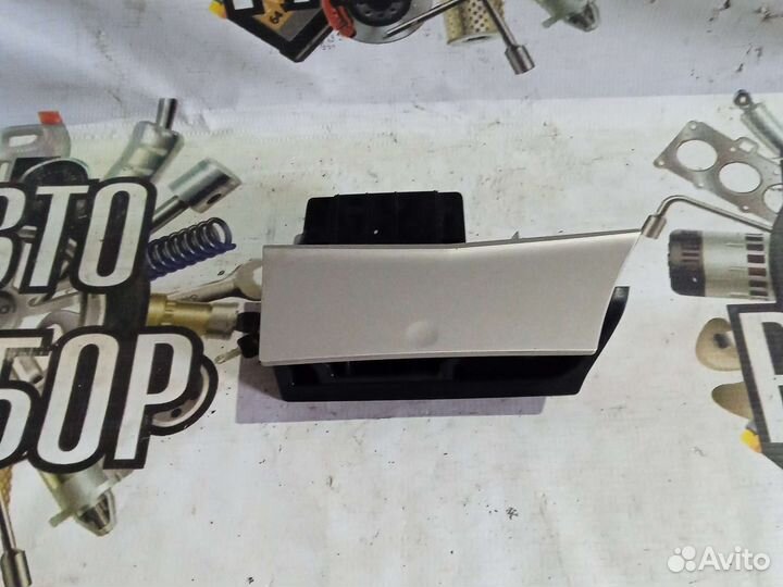 Opel Astra h пепельница