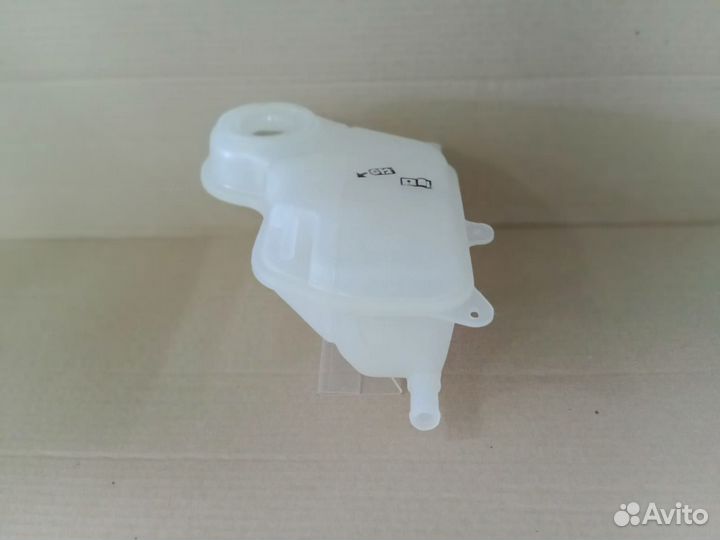 Бачок расширительный VW Passat B5/ B5+, Audi A4/A6