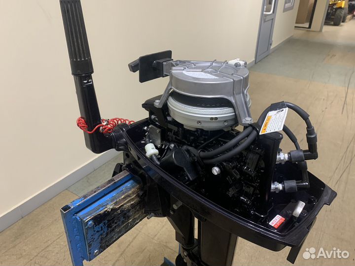 2-х тактный лодочный мотор Tohatsu (Тохатсу) 9.8 Б