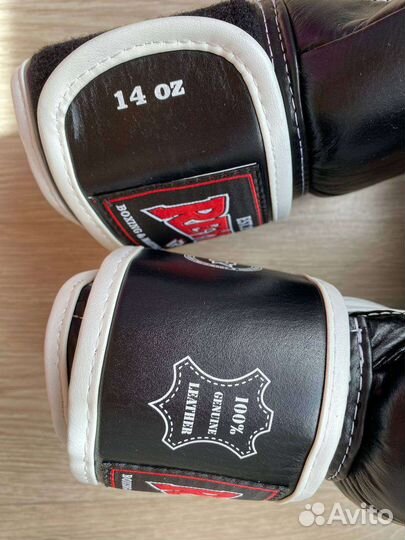 Боксерские перчатки 14 oz кожа