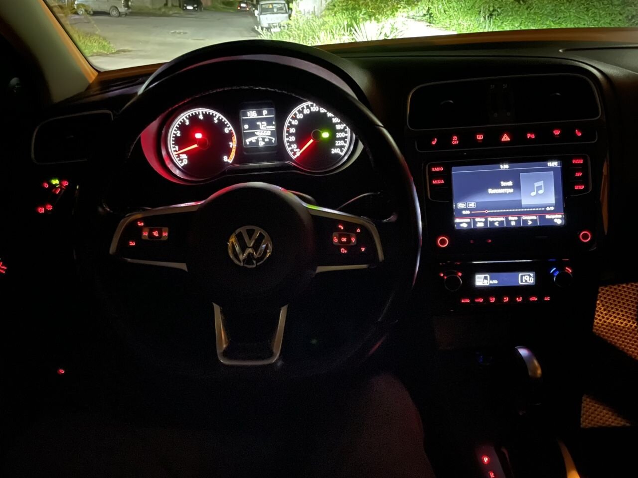 Volkswagen Polo: фото владельца