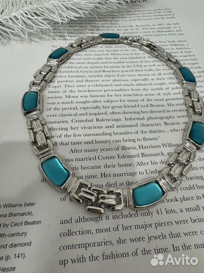 Винтажное колье с кабошонами