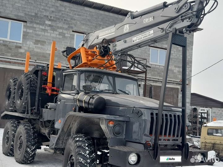 Лесовоз Урал